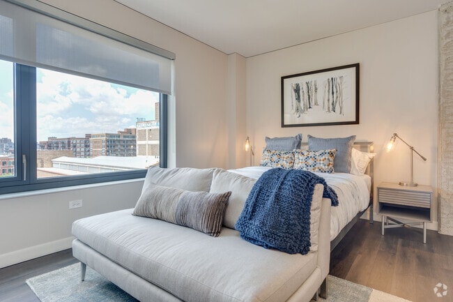 Photo - AMLI West Loop