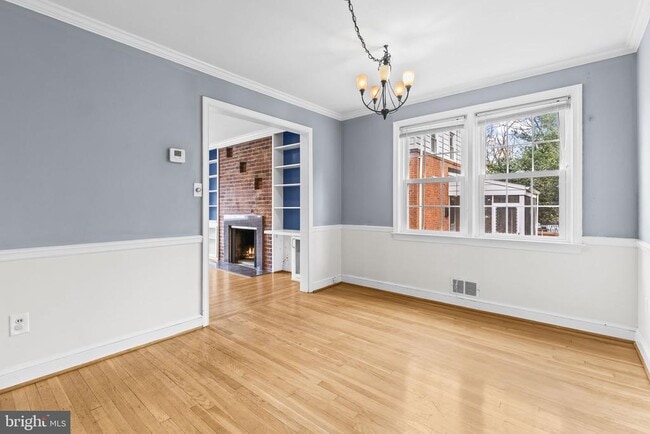 Photo - 4 Franklin Ave