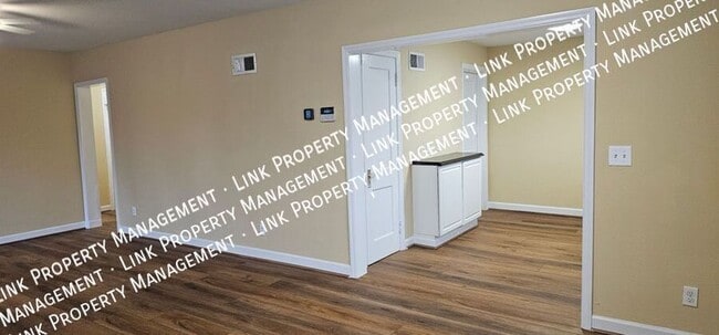 Photo - 129 N Moore Rd