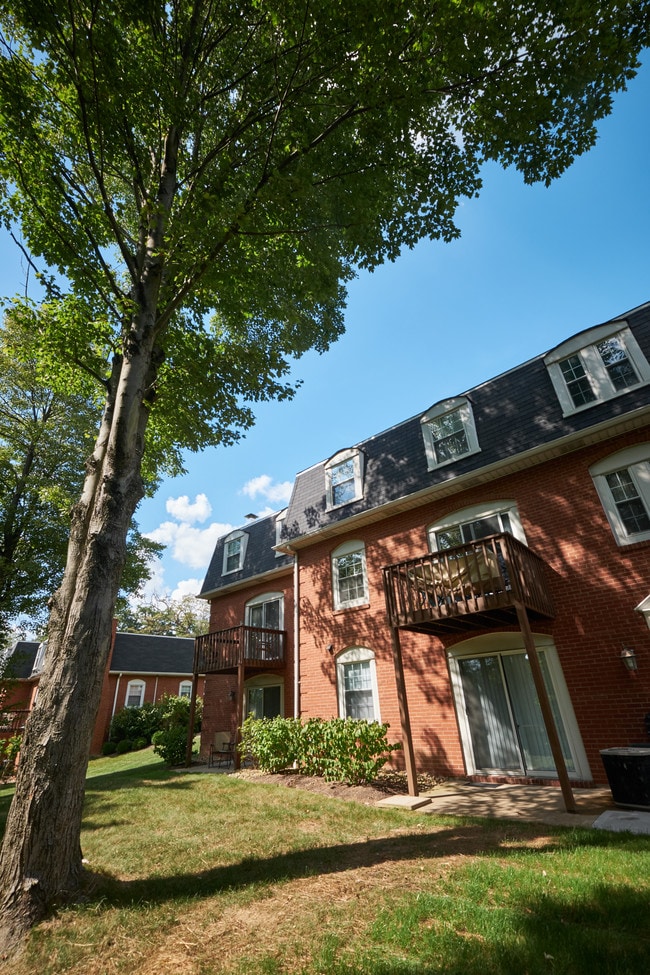 Hickory Hills Apartments For Rent in Wexford, PA