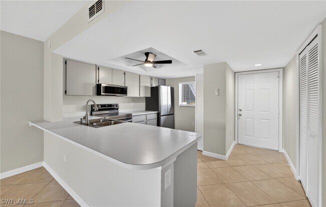 Photo - 144 Cypress Way E Unit 701