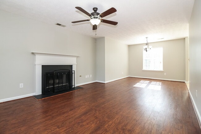 4880 Noah Ridge