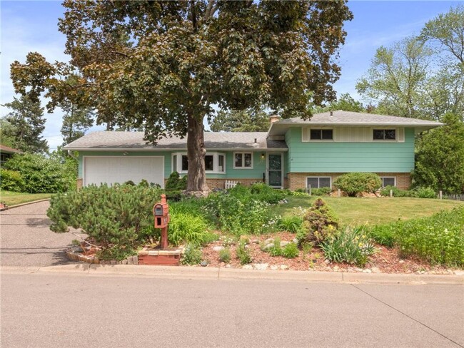 Great Roseville Home, Moundsview Schools, ... - Great Roseville Home, Moundsview Schools, ...