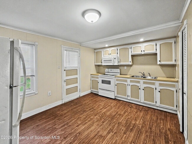 Photo - 1019 N Irving Ave