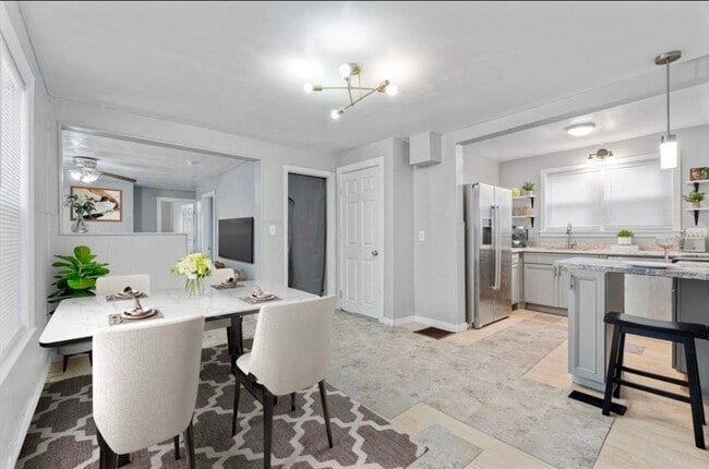 Building Photo - 320 Cedar St Unit 1