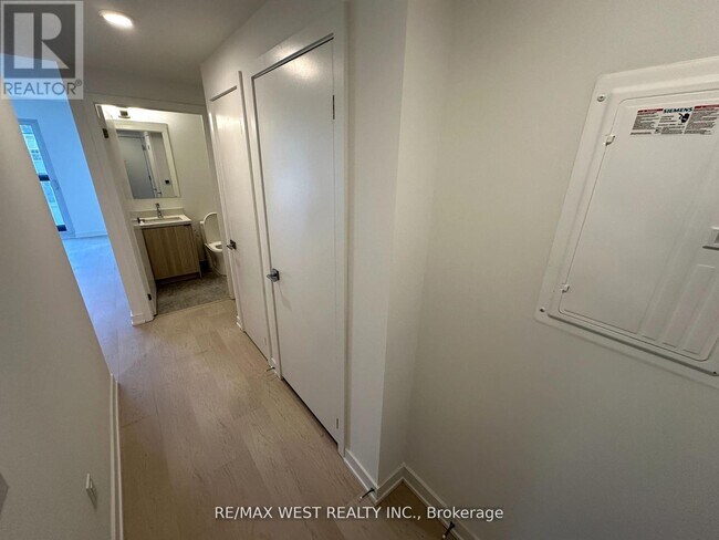 Photo - 252 Church St Unit 1105