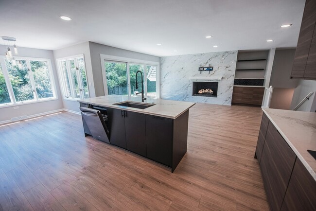 Photo - 1545 W Spruce Ct