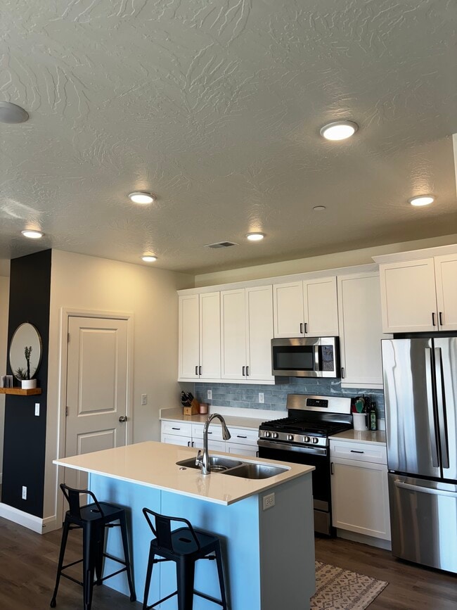 Photo - 5801 S Garnet Dr