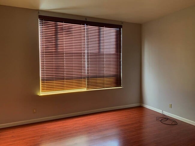 Photo - 2220 Pine St Unidad 2220