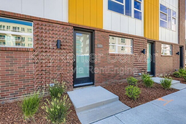 Photo - 4100 E Warren Ave Unit 3