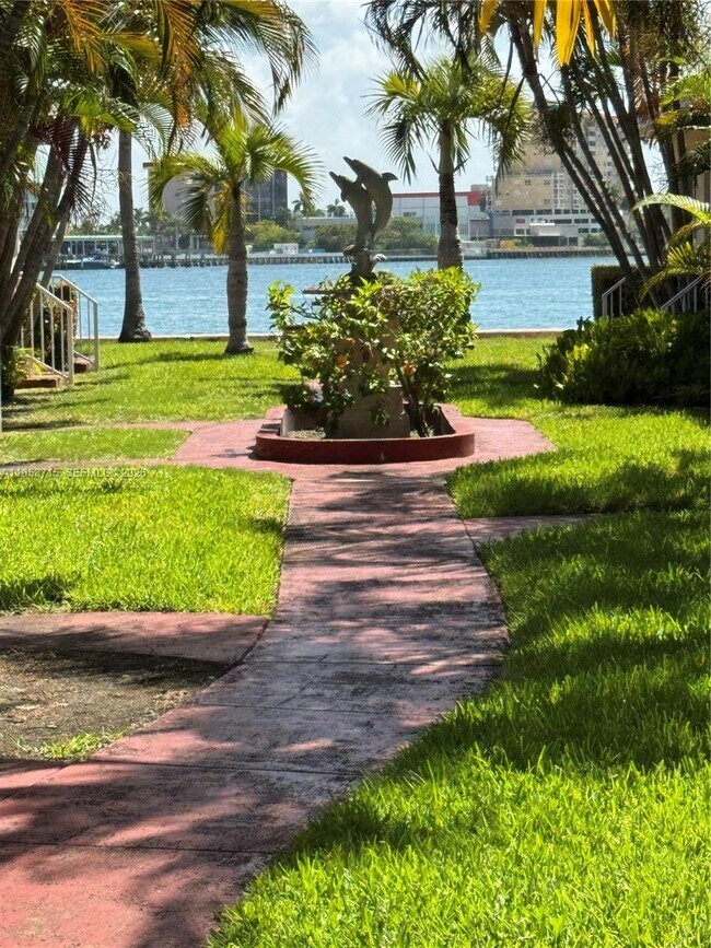 Photo - 2160 Bay Dr Unit 1-5