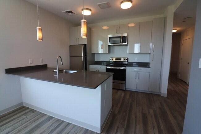 Photo - 162 Washington St Unit 1433