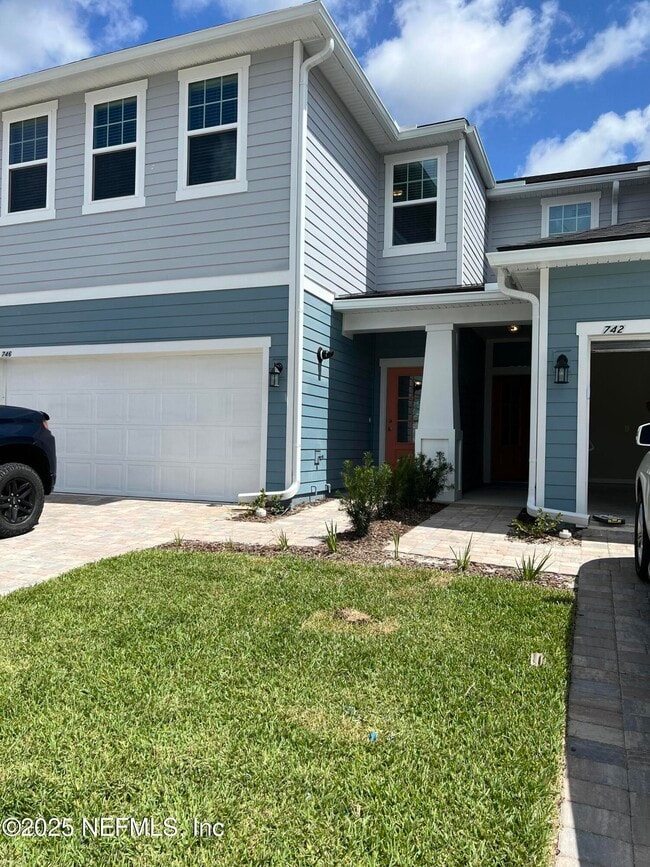 Photo - 742 Cherry Elm Dr