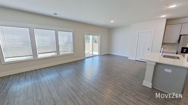 Photo - 101 Boren Wy