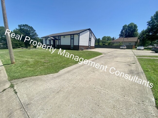 2203 Mission Rd Unit 38