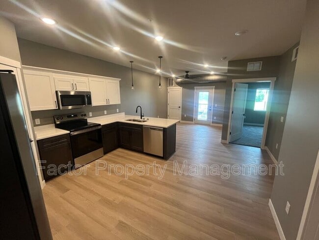 Photo - 960 N 3rd St Unit 308