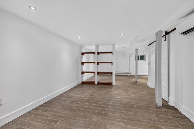 Photo - 1318 Corbin Pl NE Unit B