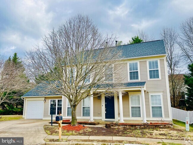 Building Photo - 3233 Mountain Laurel Loop Rental