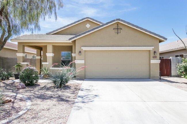 Photo - 1737 W Stephanie Ln House