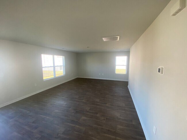Photo - **$1000 off first months rent with acceptable credit and application**