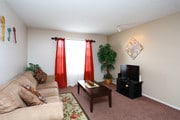 1BR, 1BA Large - 572SF - Living Area