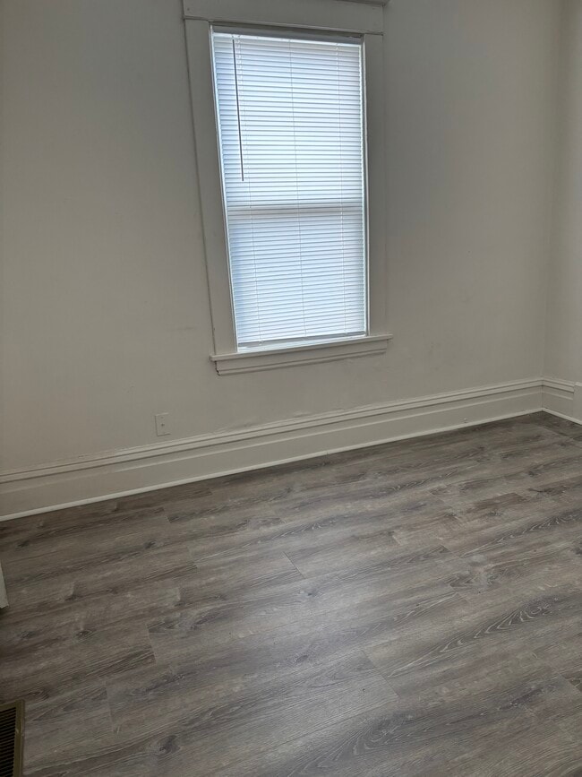 Photo - 3052 Minnehaha Ave Unit #4