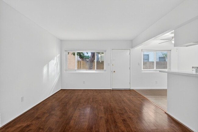 Photo - 2325 2nd St Unidad 2325-02