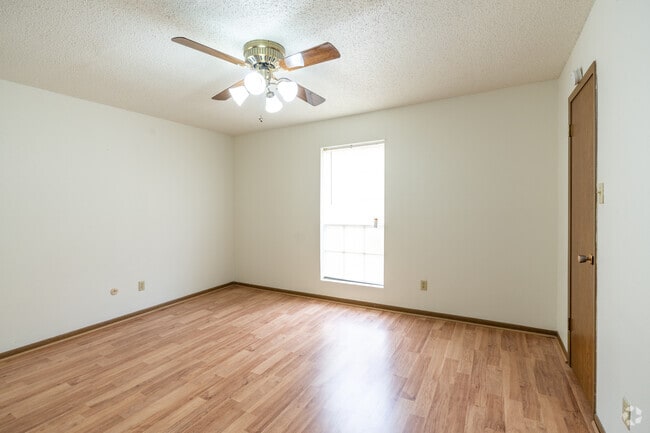 WOOD FLOORING THROUGHOUT