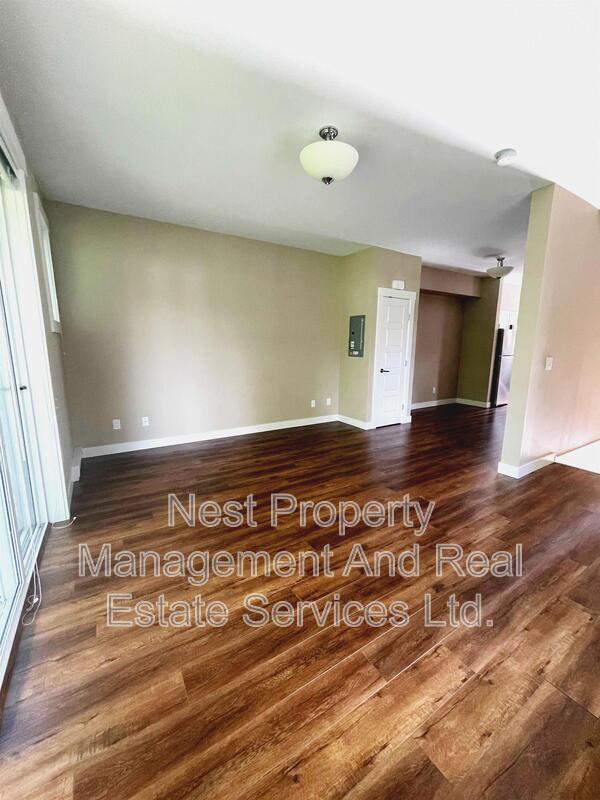 110-110 Baxter Ave