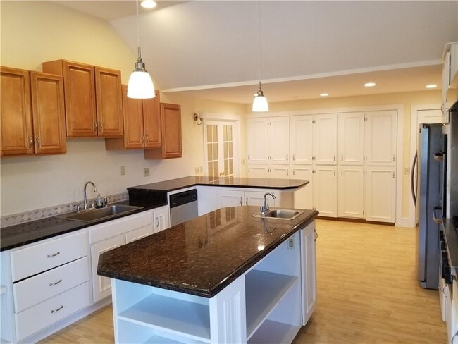 16 Clearview Ave Unit D
