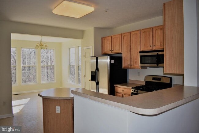Photo - 1481 Pangbourne Way