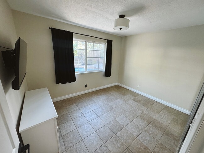 Building Photo - 29462 Greengrass Ct Rental