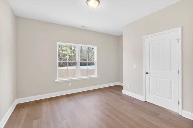 Photo - 1138 Hanover Ln