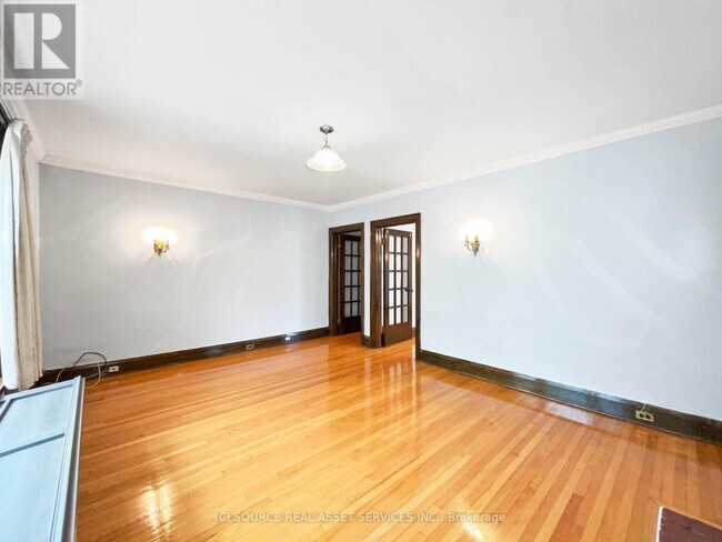 Photo - 12 Kendal Ave