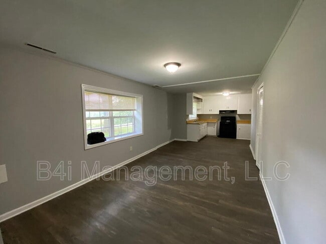 Photo - 406 Hill St