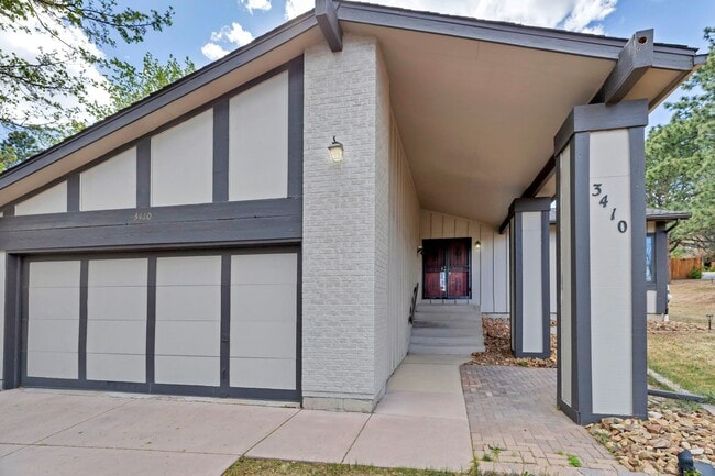 3410 Clubheights Dr