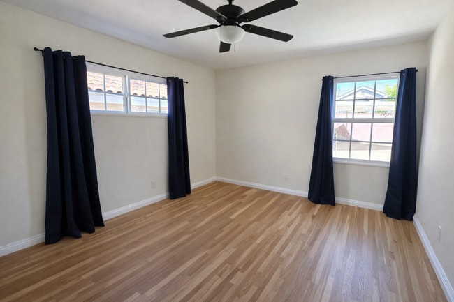 Photo - Beautiful 4 bed 3 bathroom