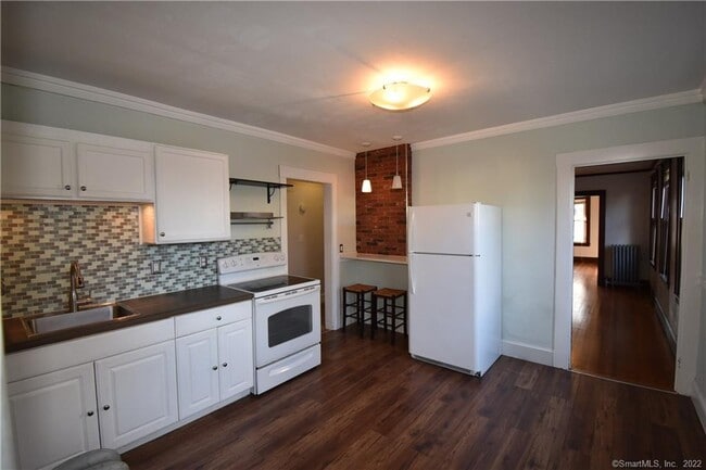 Photo - 73 Center St Unidad C