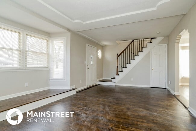 Photo - 8840 N Main St