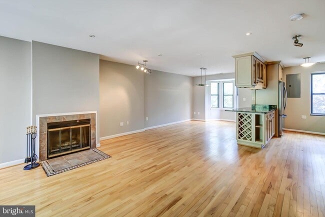Photo - 1325 13th St NW Unit 28