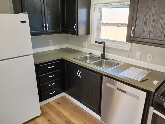 Photo - 2552 Smith Ave