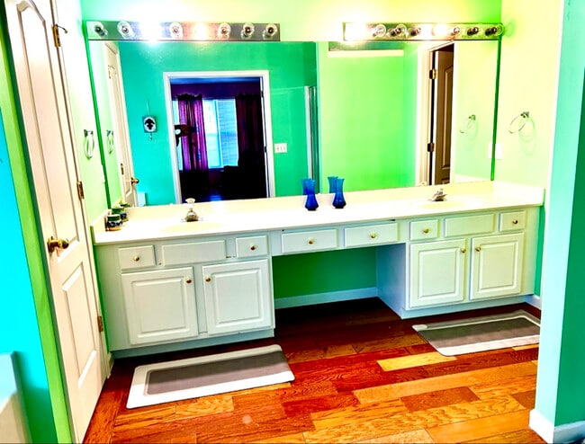 Photo - 8325 Windstream Way