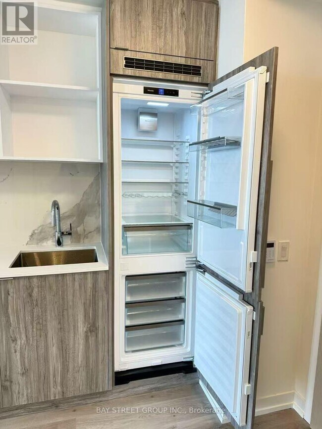 Photo - 138 Downes St Unit 7310