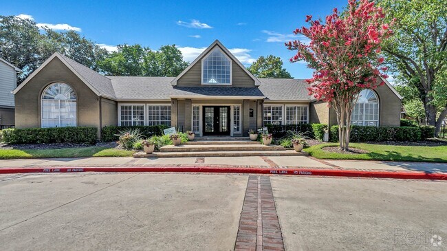 Building Photo - The Willows on Rosemeade Rental