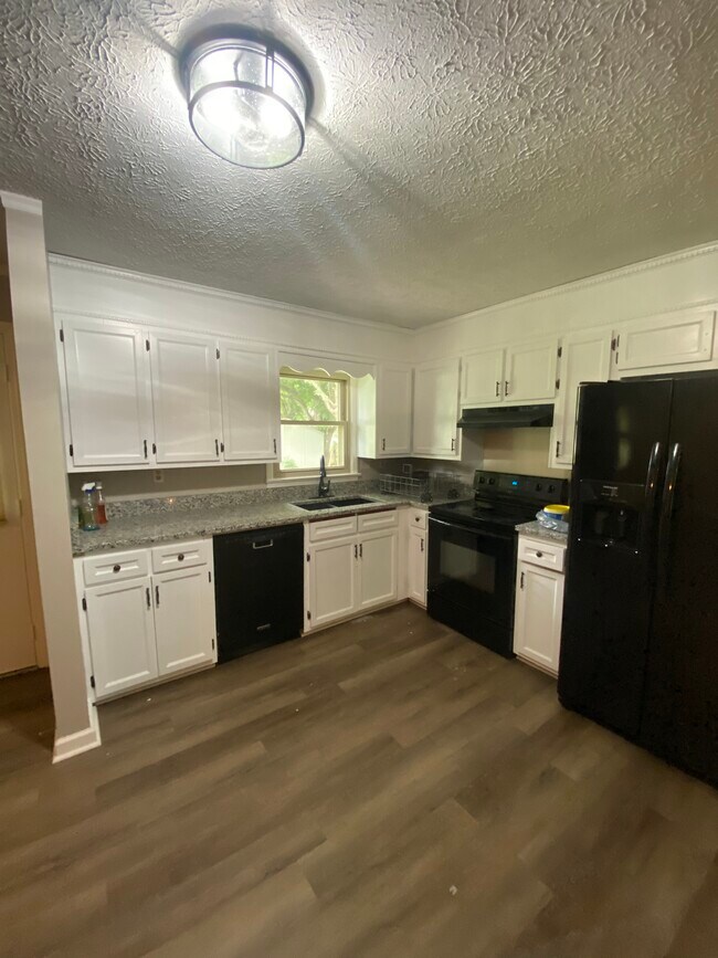 Photo - 1823 Grider Pond Rd