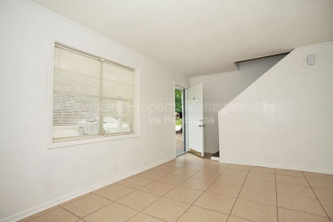 Photo - 929 Magnolia Dr