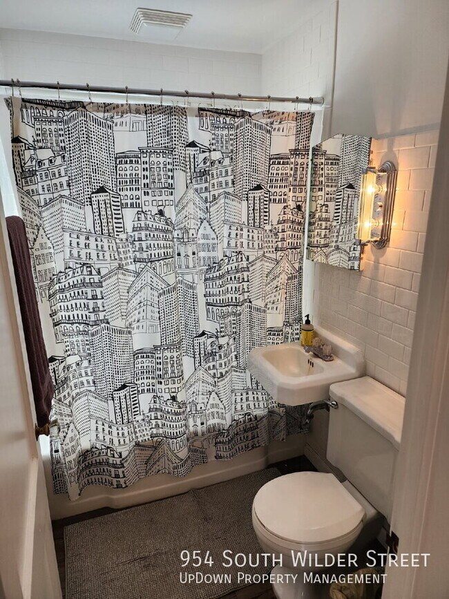 Photo - 954 S Wilder St
