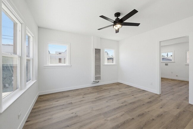 Photo - 1510 W 52nd St Unidad 1512.5