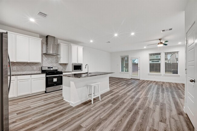 Photo - 2937 Amherst Mdw Ln