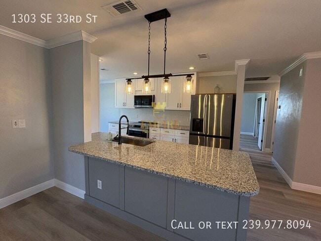 Building Photo - 1303 SE 33rd St Rental